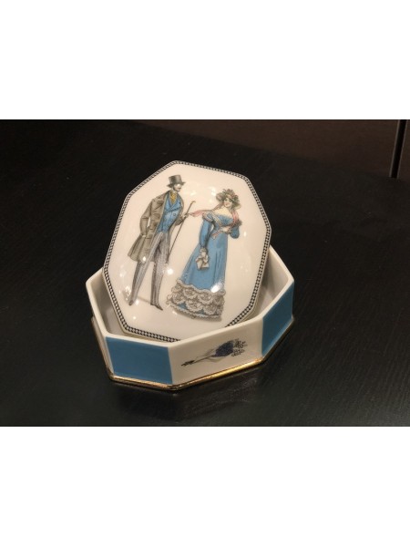Jewellery Box pic. Modes de Paris 2, Form Cut