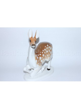 Sculpture Deer or Doe without horns