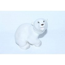 Sculpture White Bear (Polar Cub)